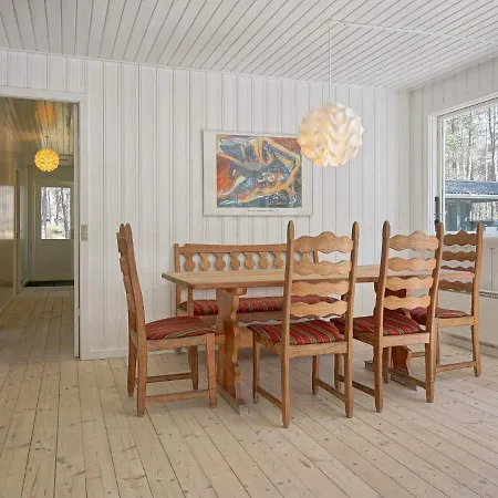 7 Person Holiday In Nex *